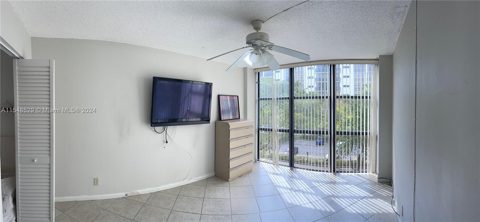 16919 N Bay Rd #414, Sunny Isles Beach, Florida image 3