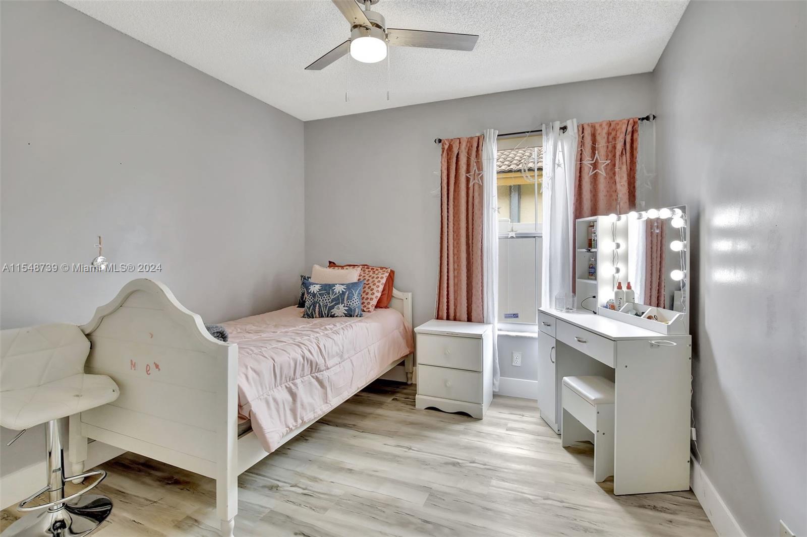 Listing Photo 18