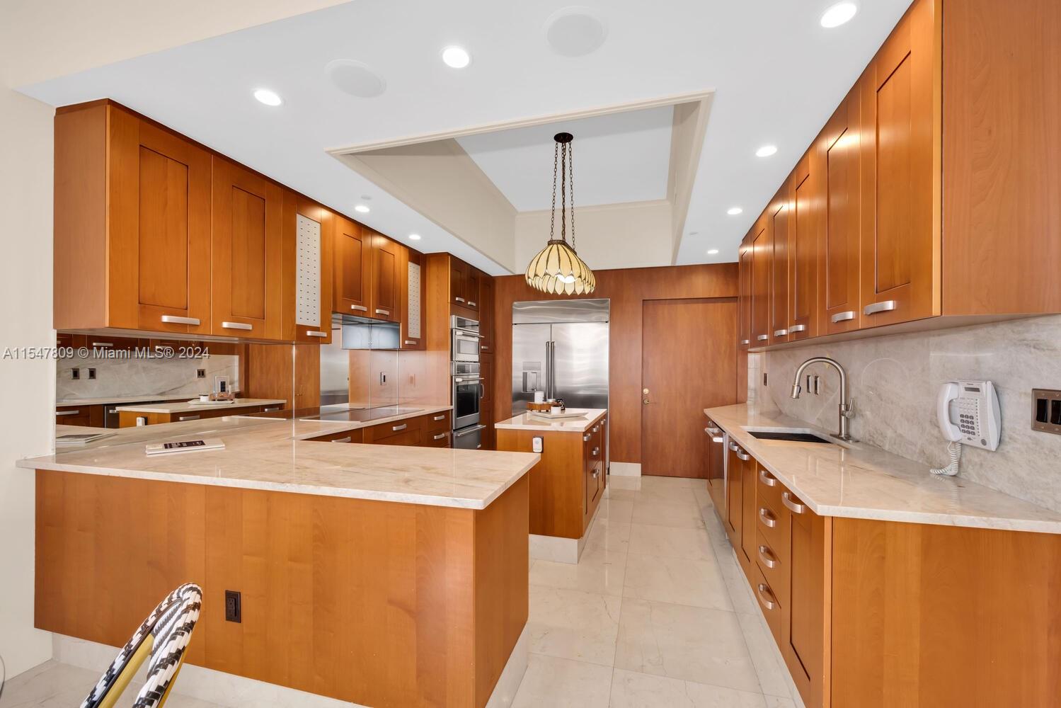 60 Edgewater Dr #PH3-C, Coral Gables FL 33133