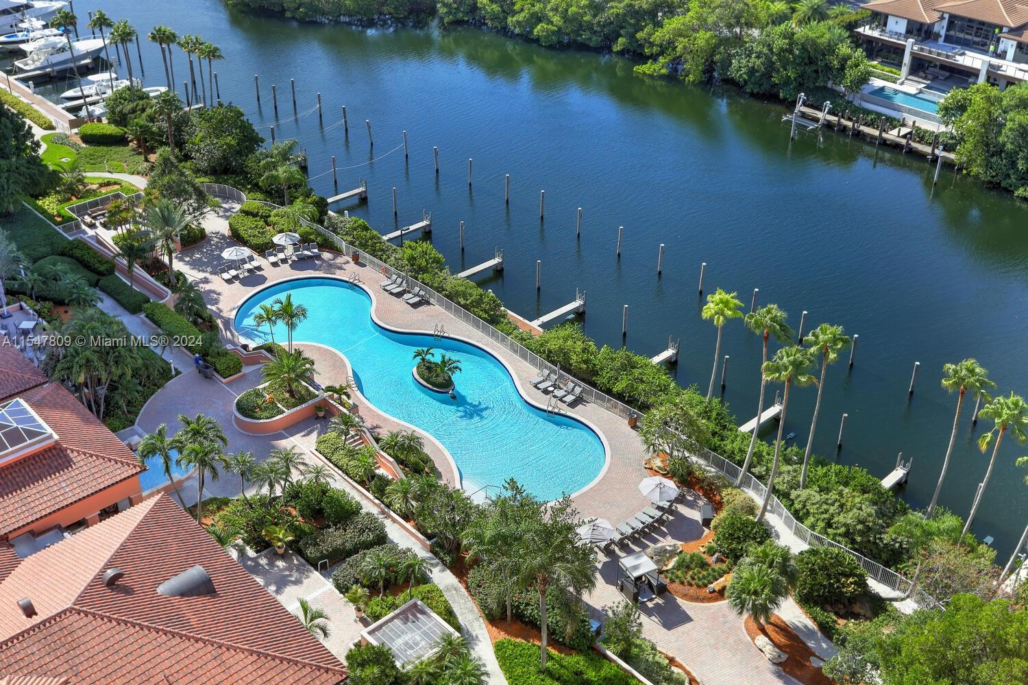 60 Edgewater Dr #PH3-C, Coral Gables FL 33133