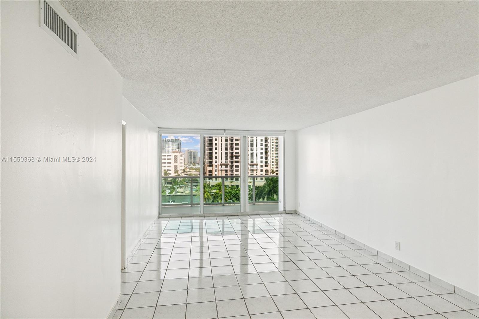 100 Bayview Dr #629, Sunny Isles Beach, Florida image 1