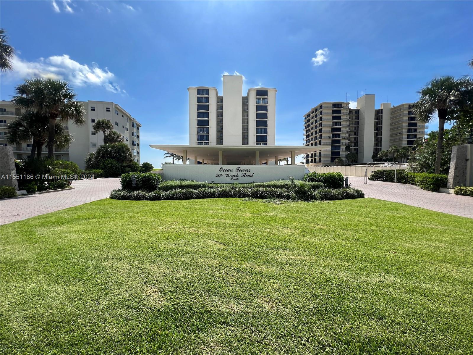 Residential, Tequesta, Florida image 2