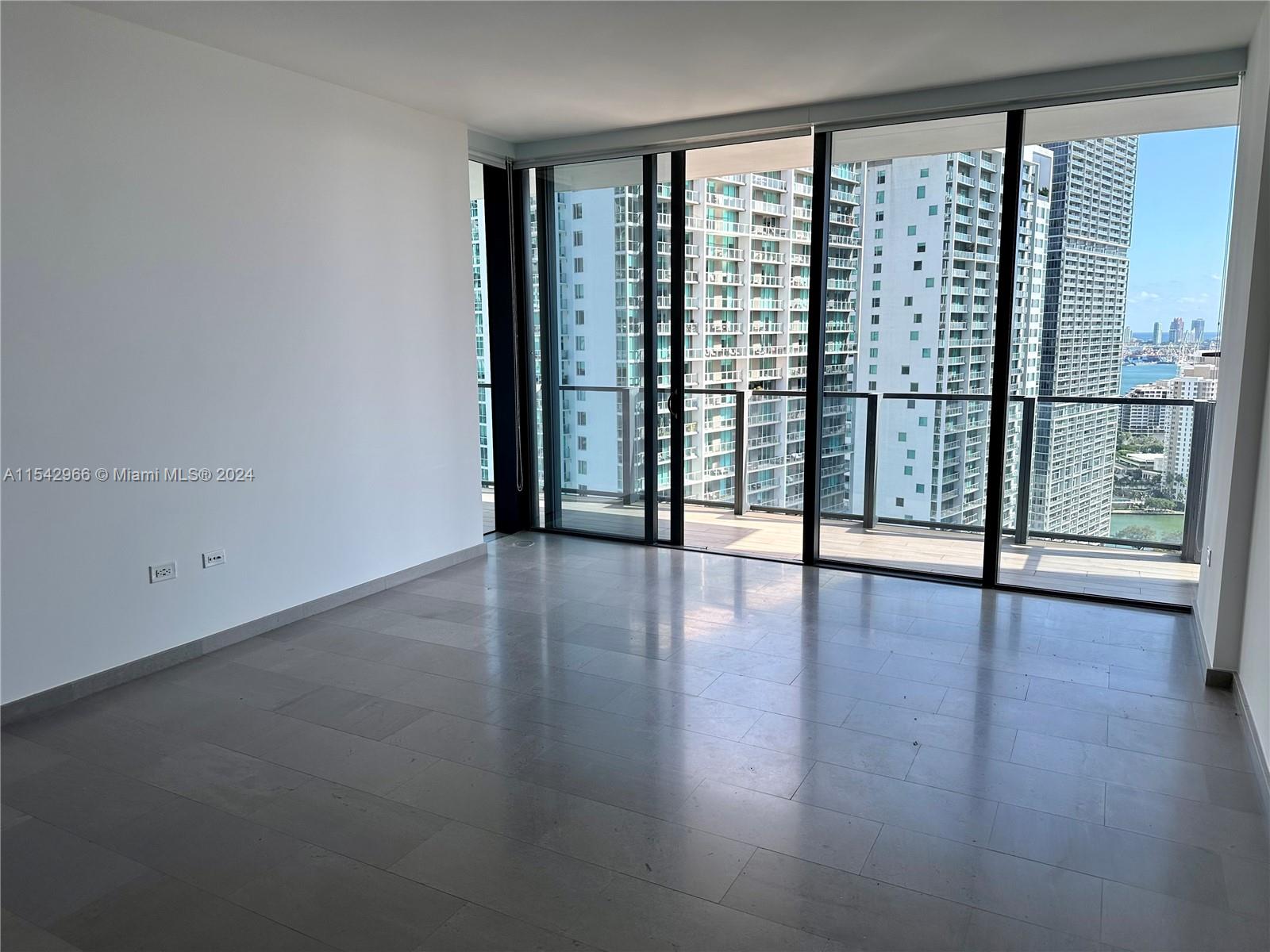 68 SE 6th St #2707, Miami, Florida image 16