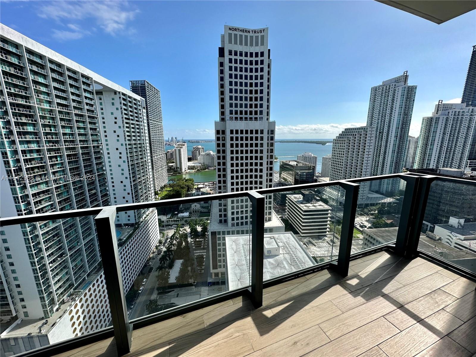 68 SE 6th St #2707, Miami, Florida image 2