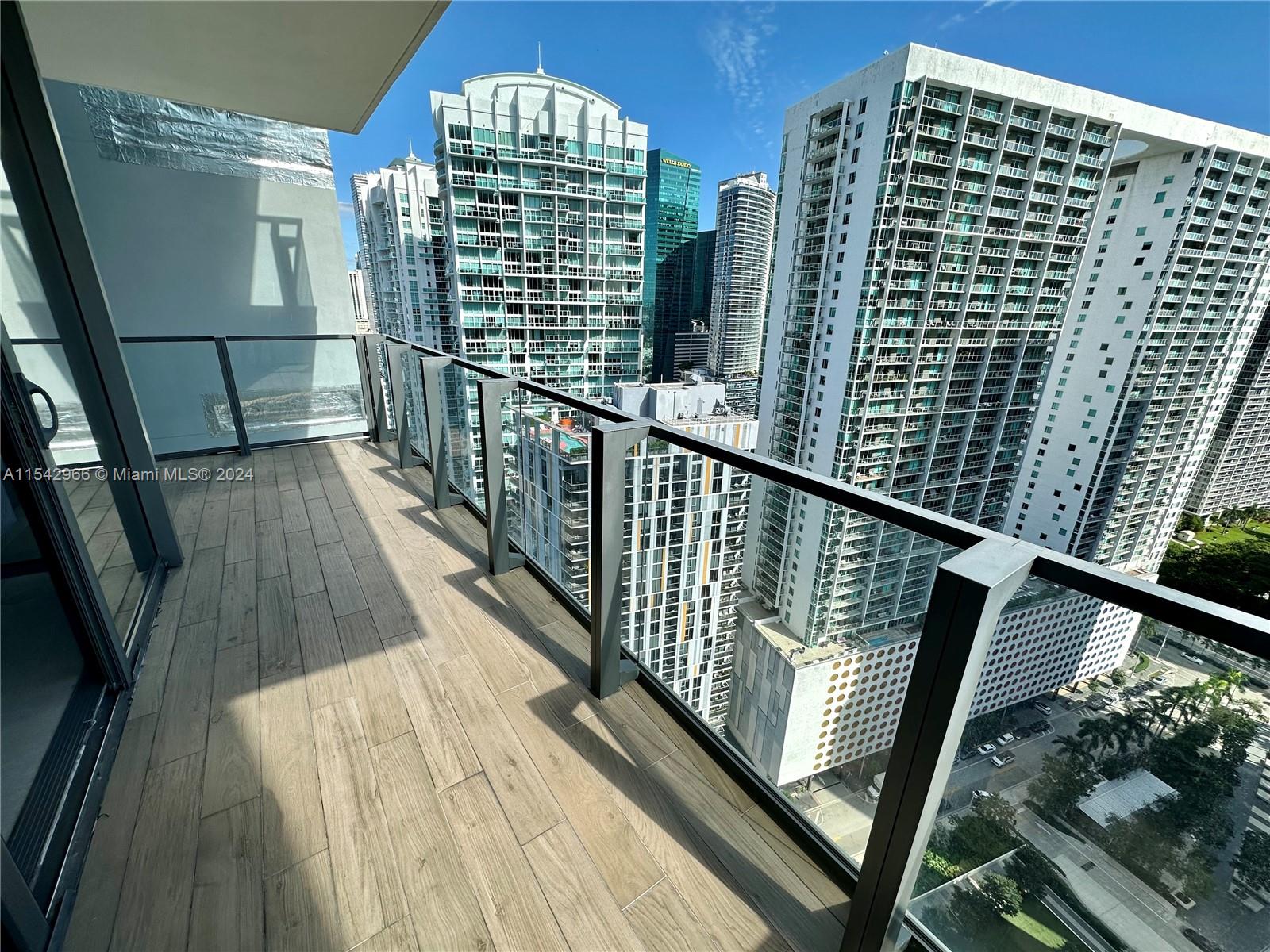 68 SE 6th St #2707, Miami, Florida image 32