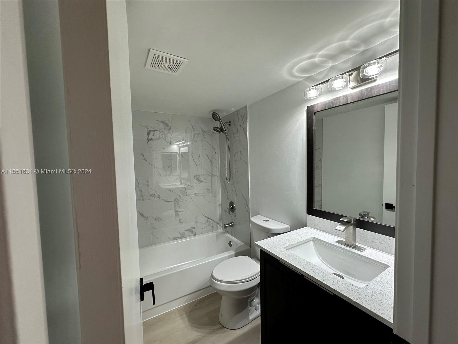 850 SW 133rd Ter #405B, Pembroke Pines, Florida image 24