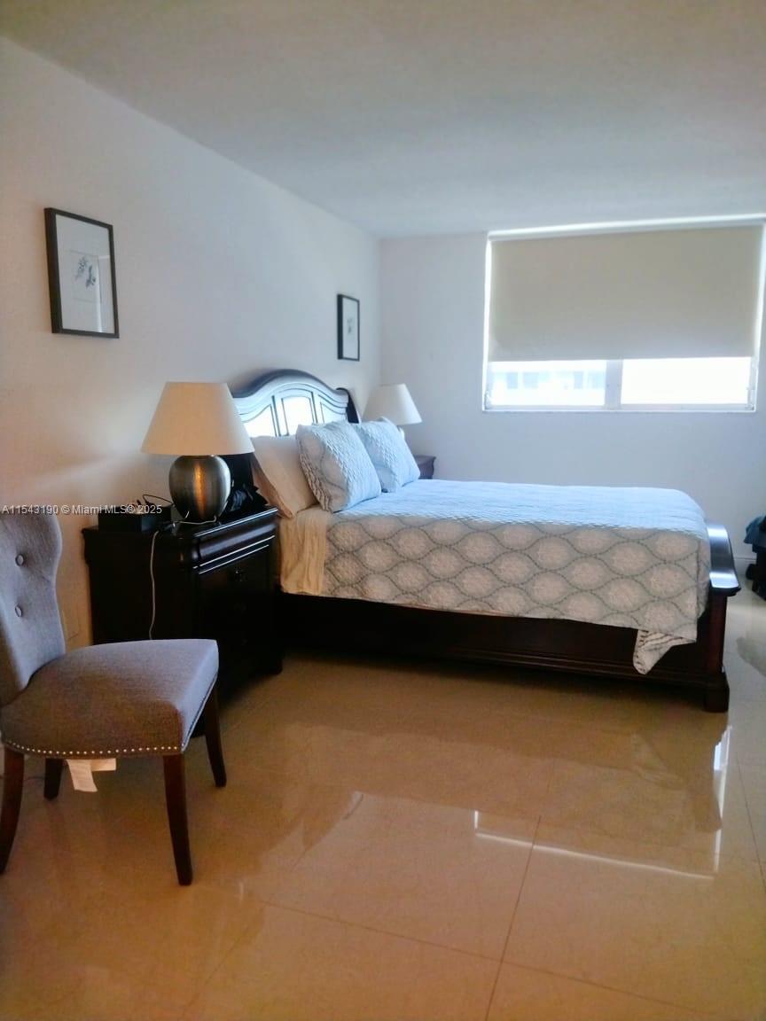 Residential, North Miami Beach, Florida image 12