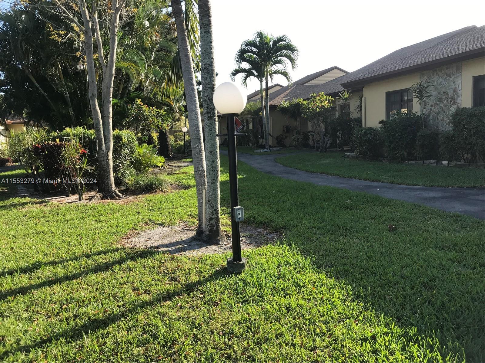 7512 SW 26th Ct #12, Davie, Florida image 1