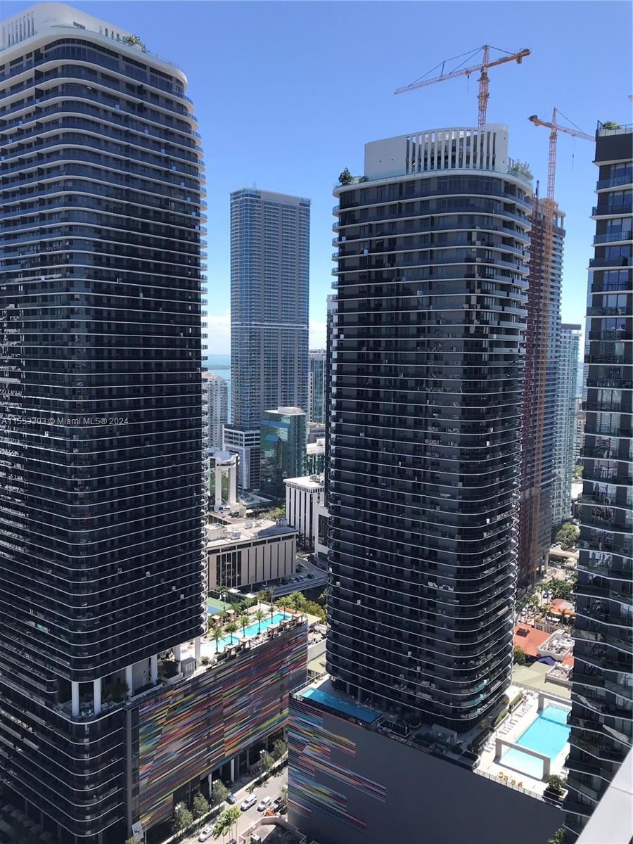 88 SW 7th St #3509, Miami FL 33130