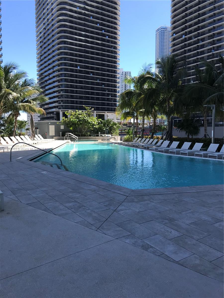 88 SW 7th St #3509, Miami FL 33130