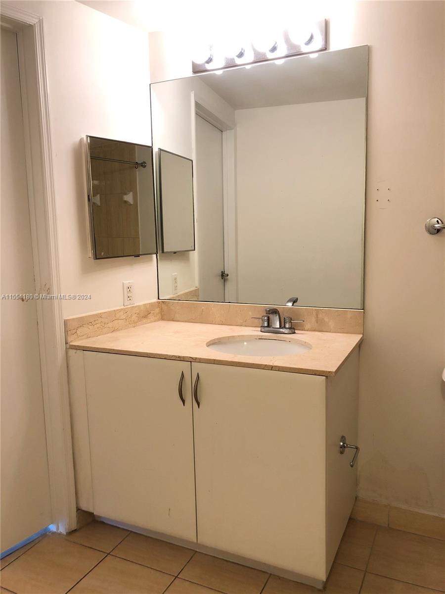 1750 N Bayshore Dr #1612, Miami, Florida image 9