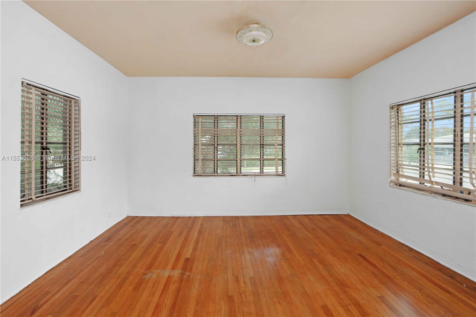 Listing Photo 26