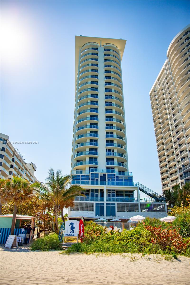 Condo for Sale in Sunny Isles Beach, FL