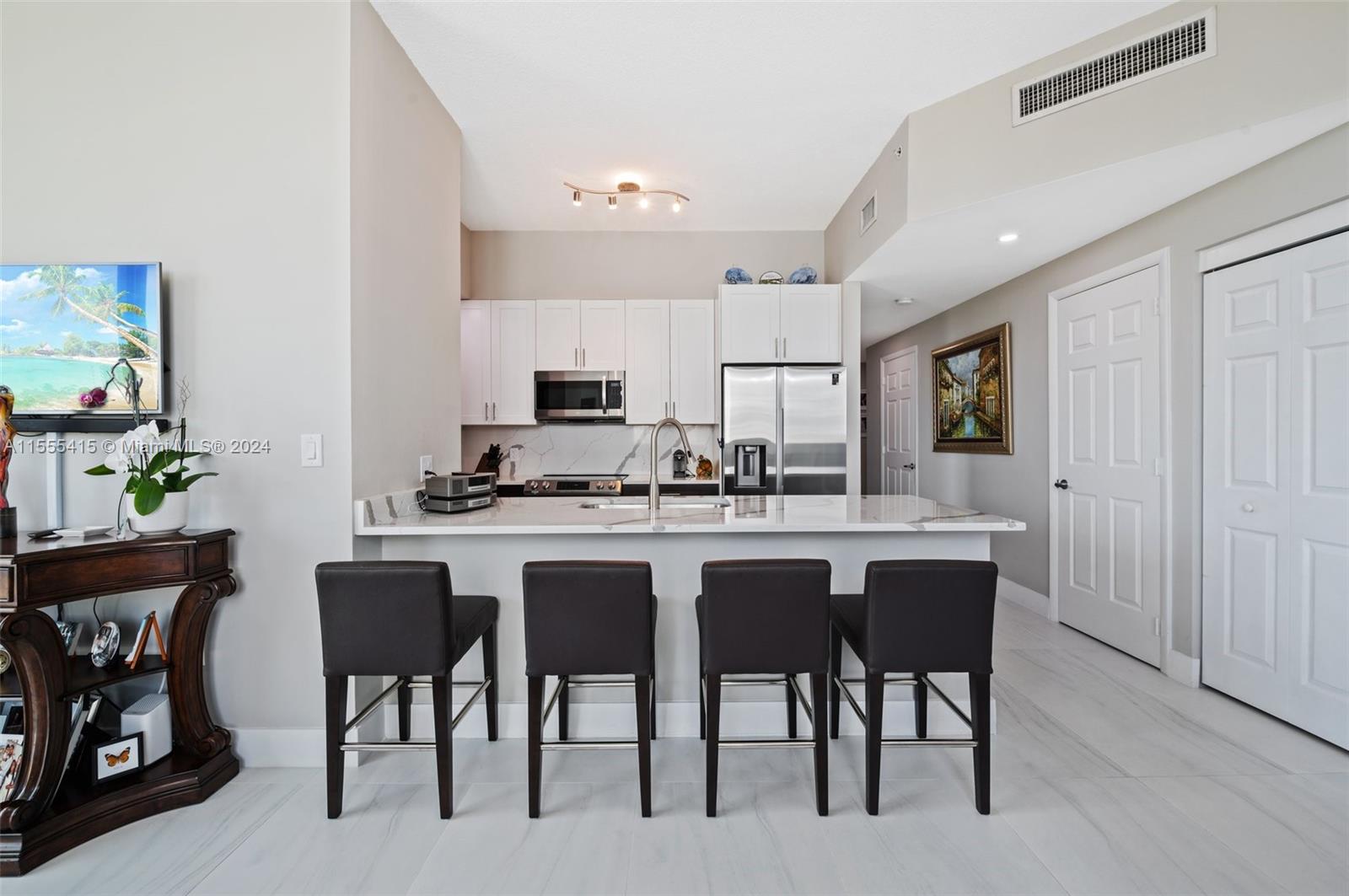 1300 Ponce De Leon Blvd #403, Coral Gables, Florida image 15