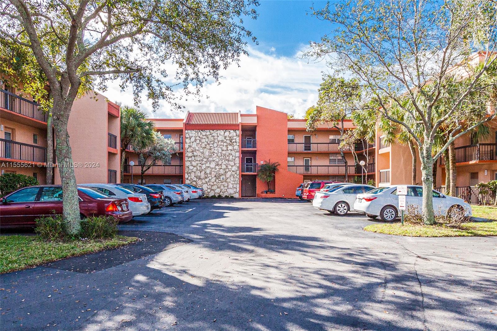 3040 Holiday Springs Blvd #308, Margate, Florida image 1