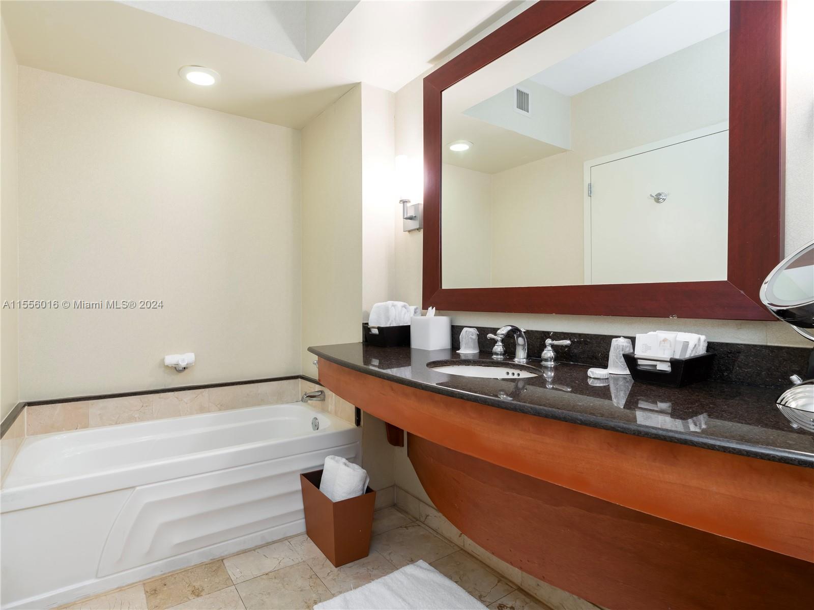 18001 Collins Ave #606, Sunny Isles Beach, Florida image 18