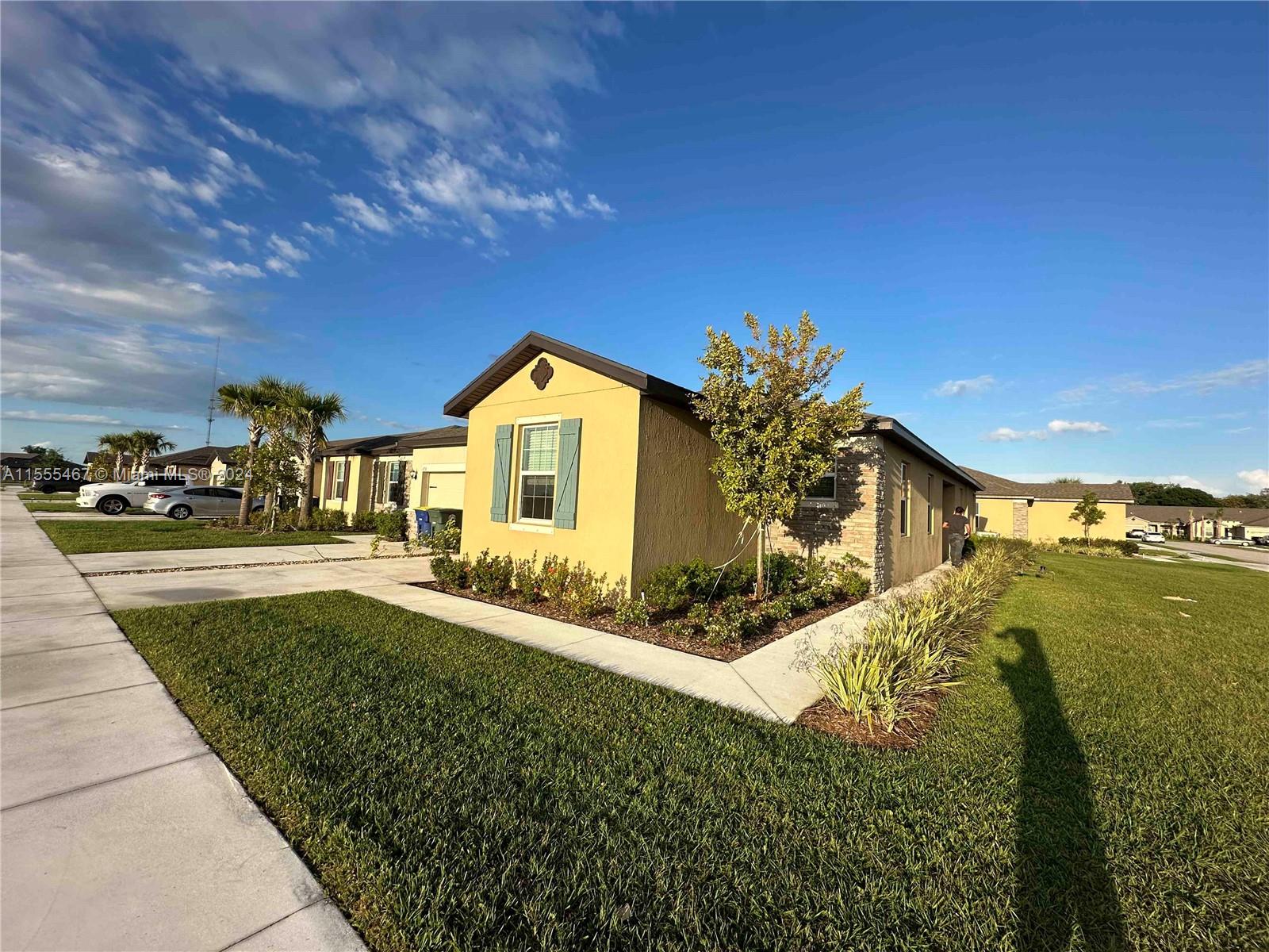 1720 Celebration Dr, Fort Pierce, Florida image 2