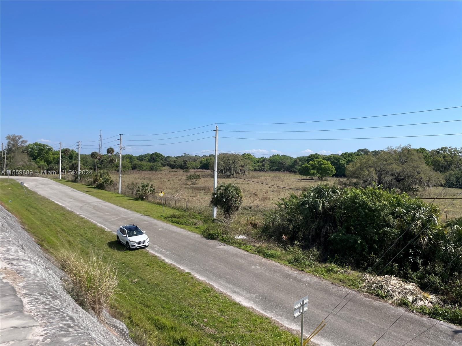 2358 E Sr 70, Okeechobee, Florida image 12