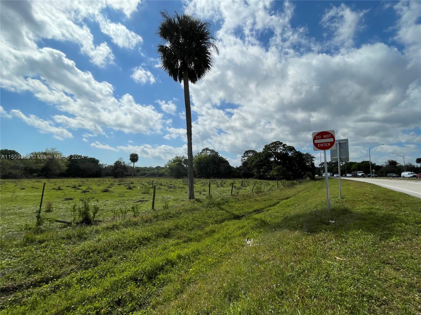 2358 E Sr 70, Okeechobee, Florida image 25