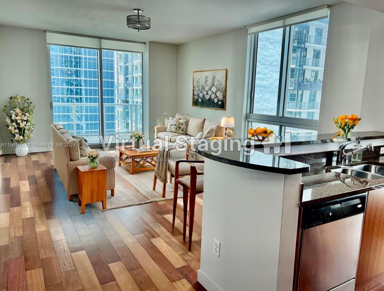300 S Biscayne Blvd #1601, Miami FL 33131