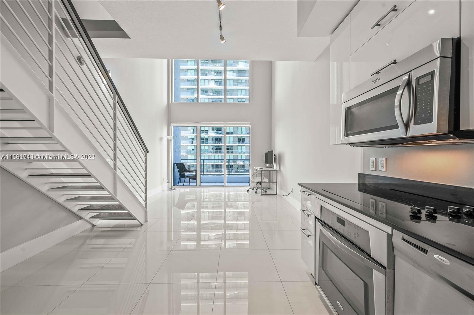 Apartamento à Venda em Miami, FL