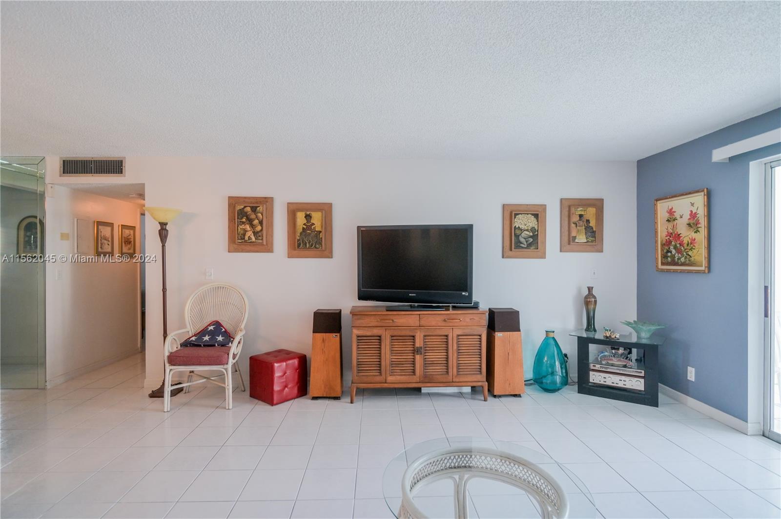 321 SE 3rd St #407, Dania Beach, Florida image 11