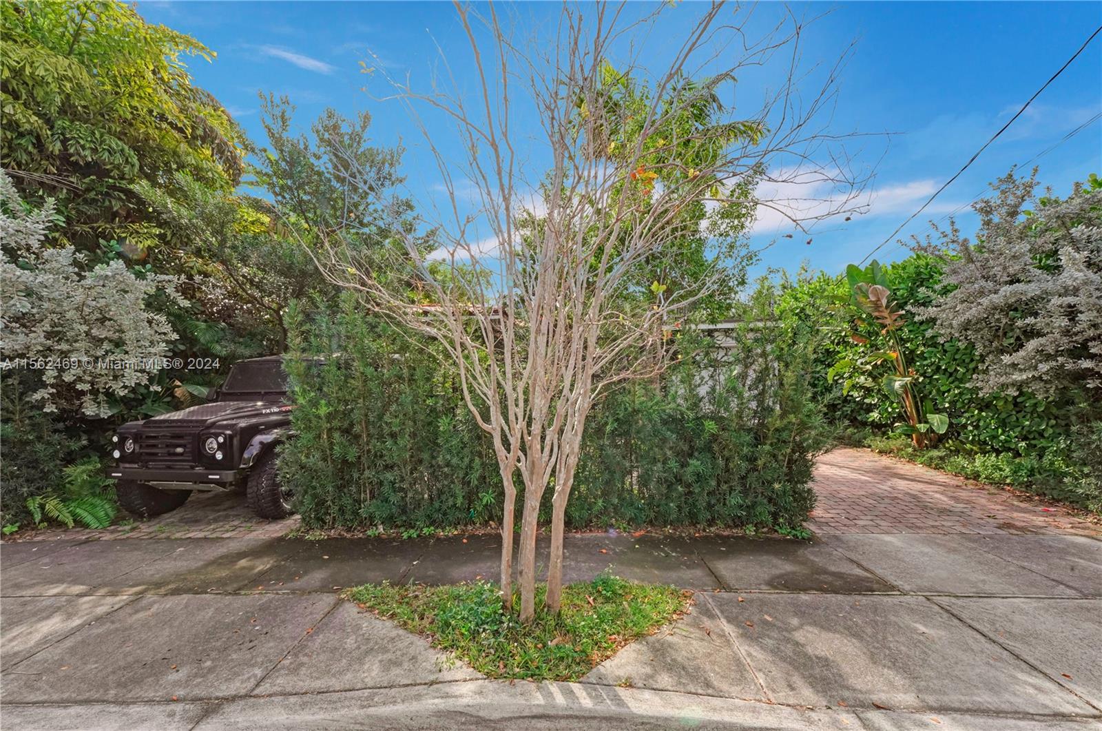 1240 Stillwater Dr, Miami Beach, Florida image 31