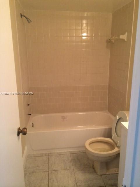 8730 N Sherman Cir #303, Miramar, Florida image 7