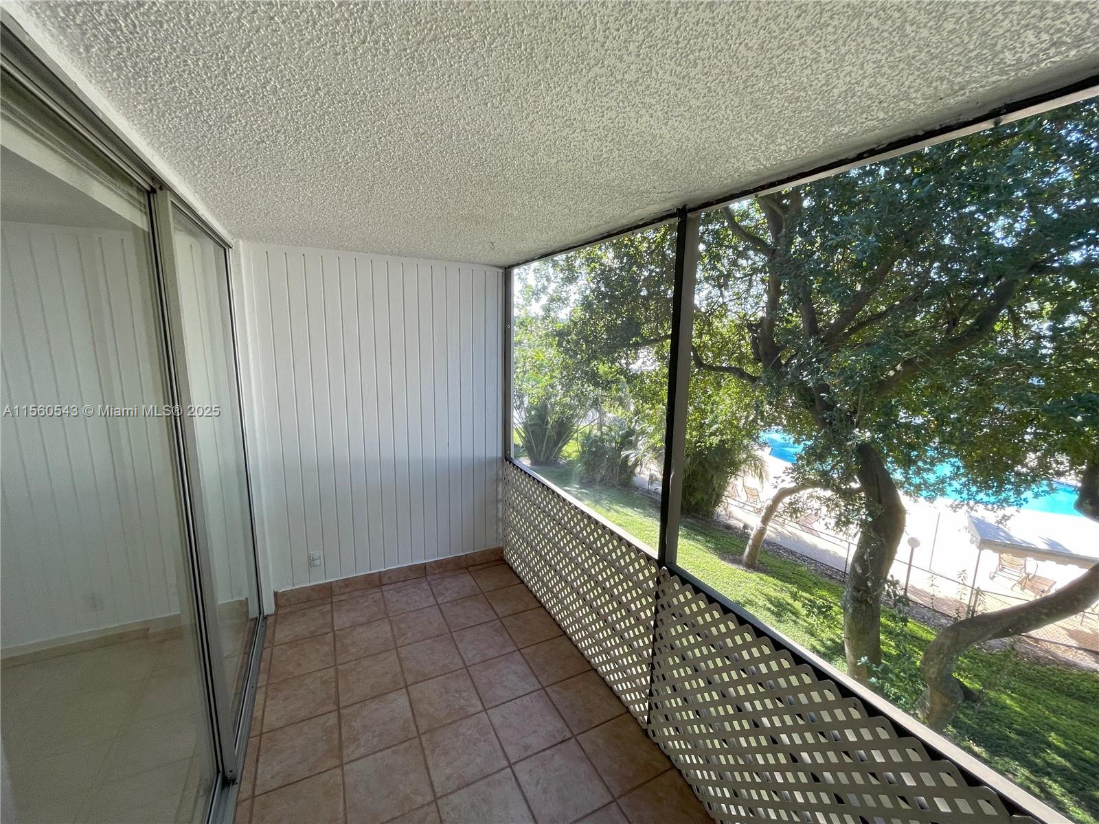 118 Royal Park Dr #3D, Oakland Park, Florida image 16