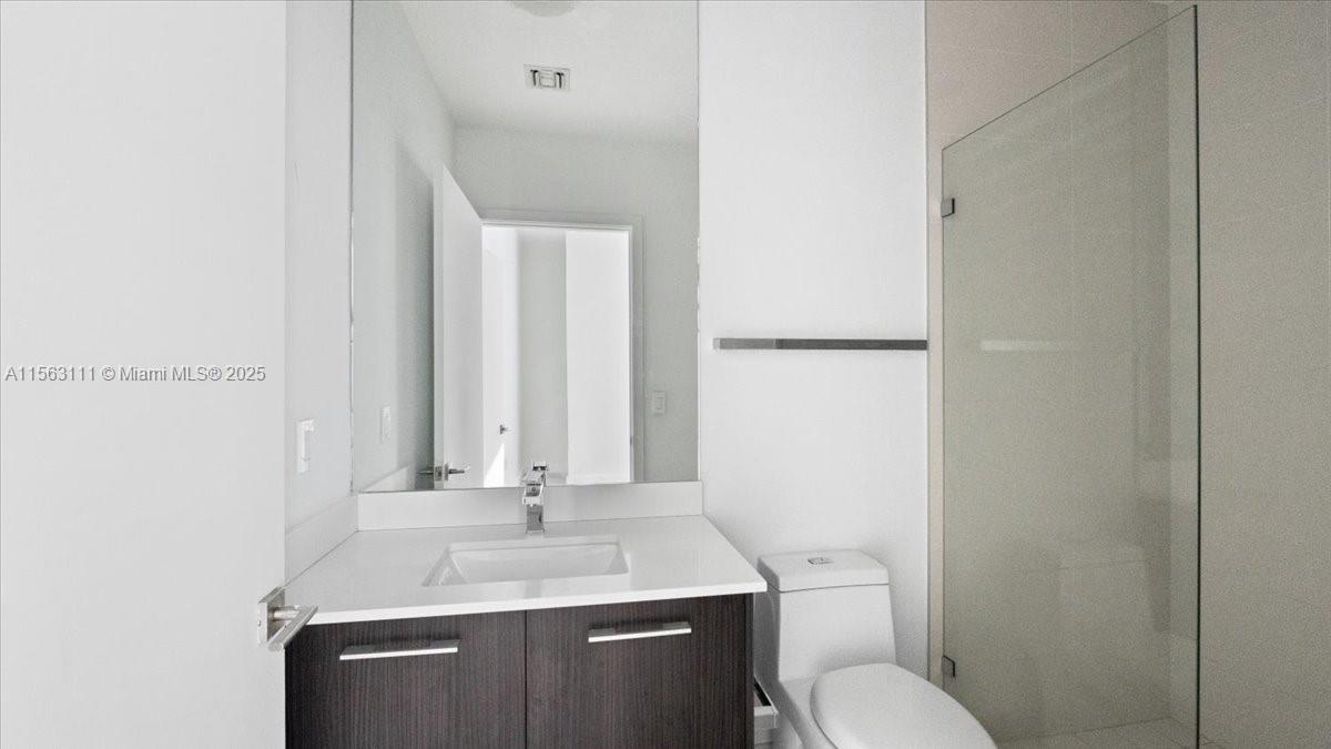 45 SW 9 St #4401, Miami FL 33130