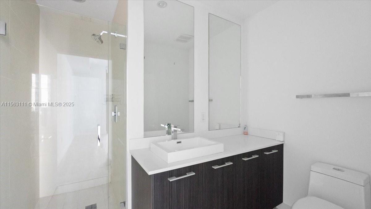 45 SW 9 St #4401, Miami FL 33130