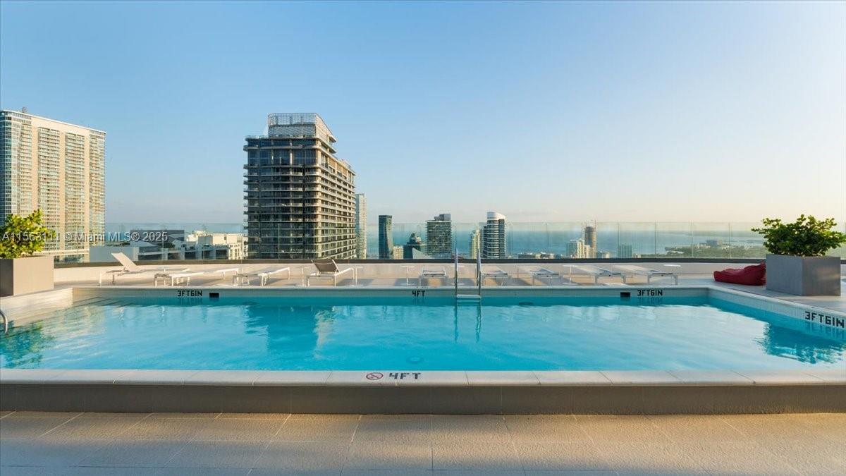 45 SW 9 St #4401, Miami FL 33130