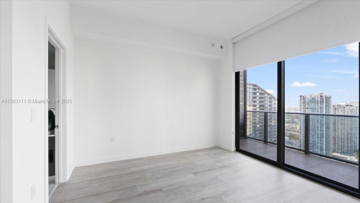 45 SW 9 St #4401, Miami FL 33130