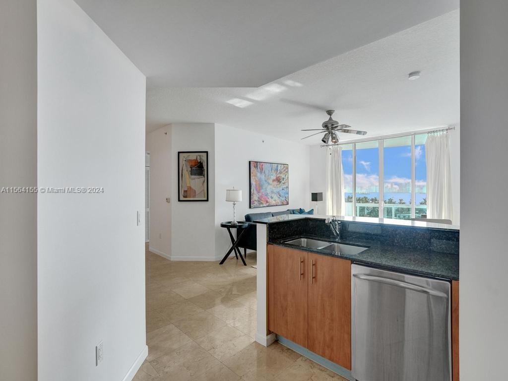 7900 Harbor Island Dr #911, North Bay Village FL 33141
