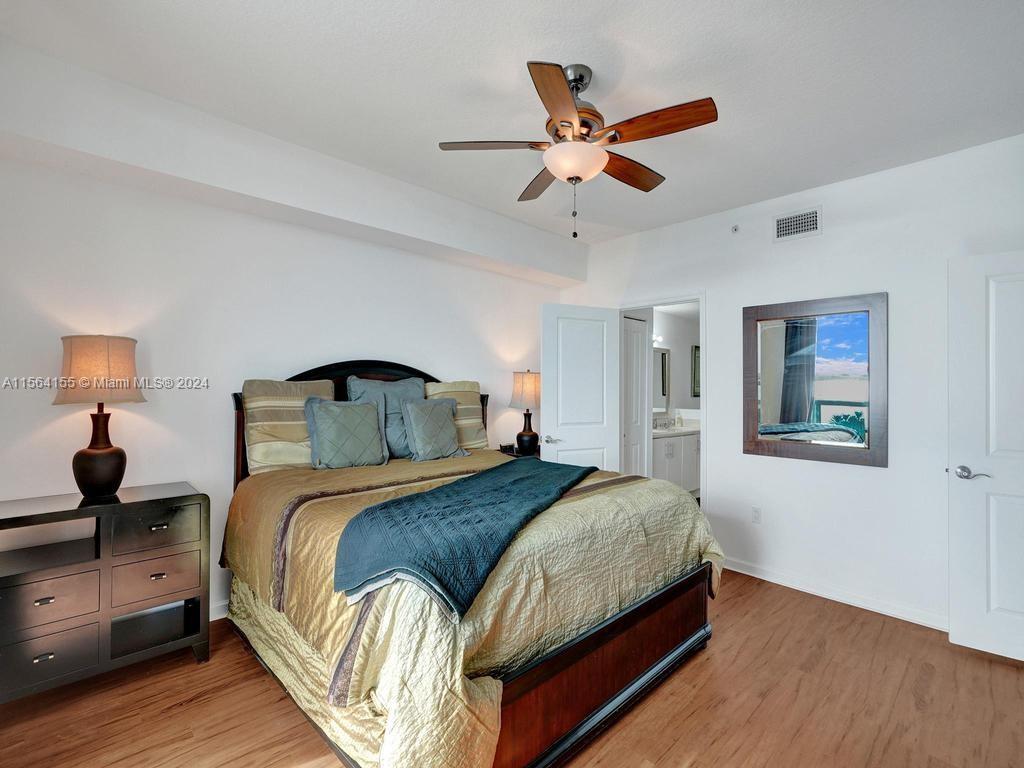 7900 Harbor Island Dr #911, North Bay Village FL 33141