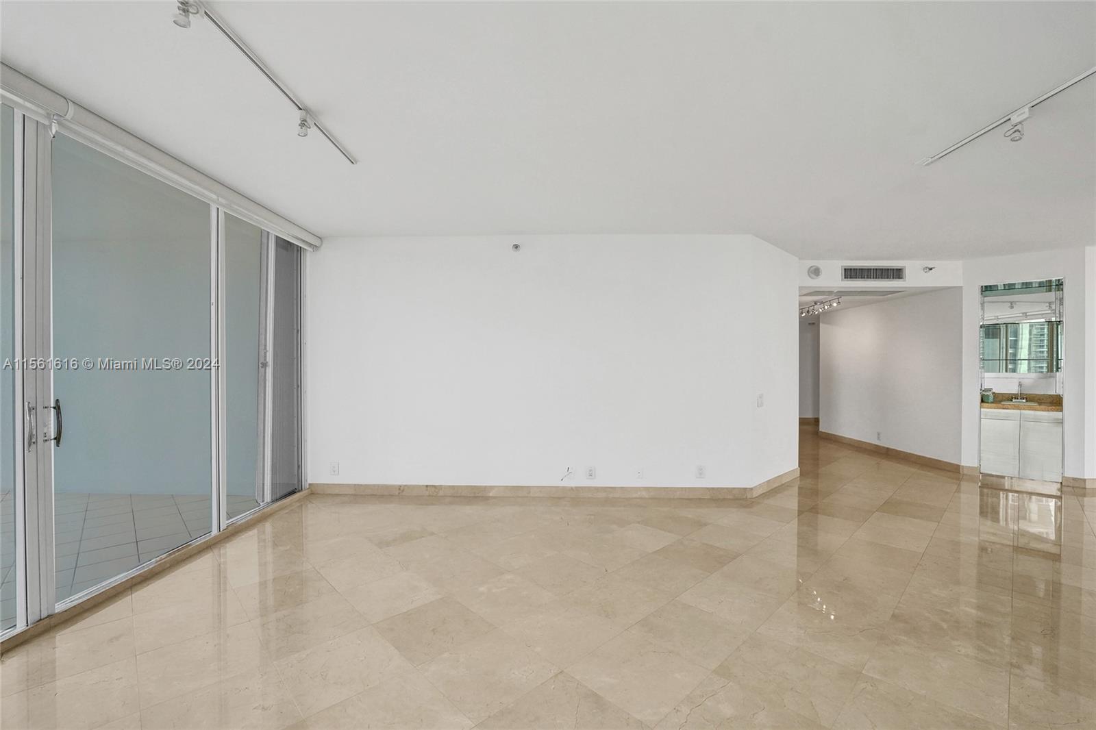 3802 NE 207th St #2404, Aventura FL 33180