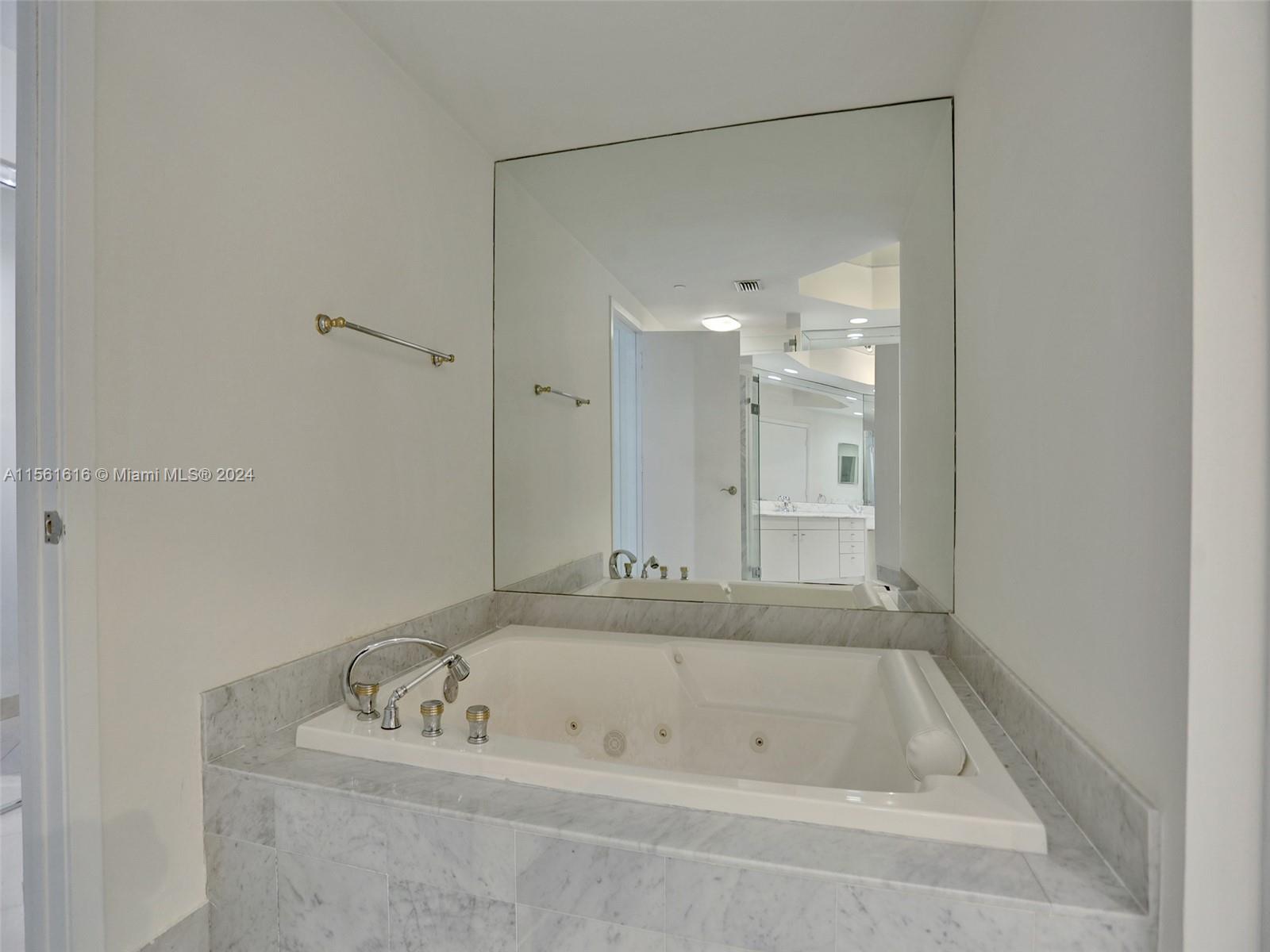 3802 NE 207th St #2404, Aventura FL 33180