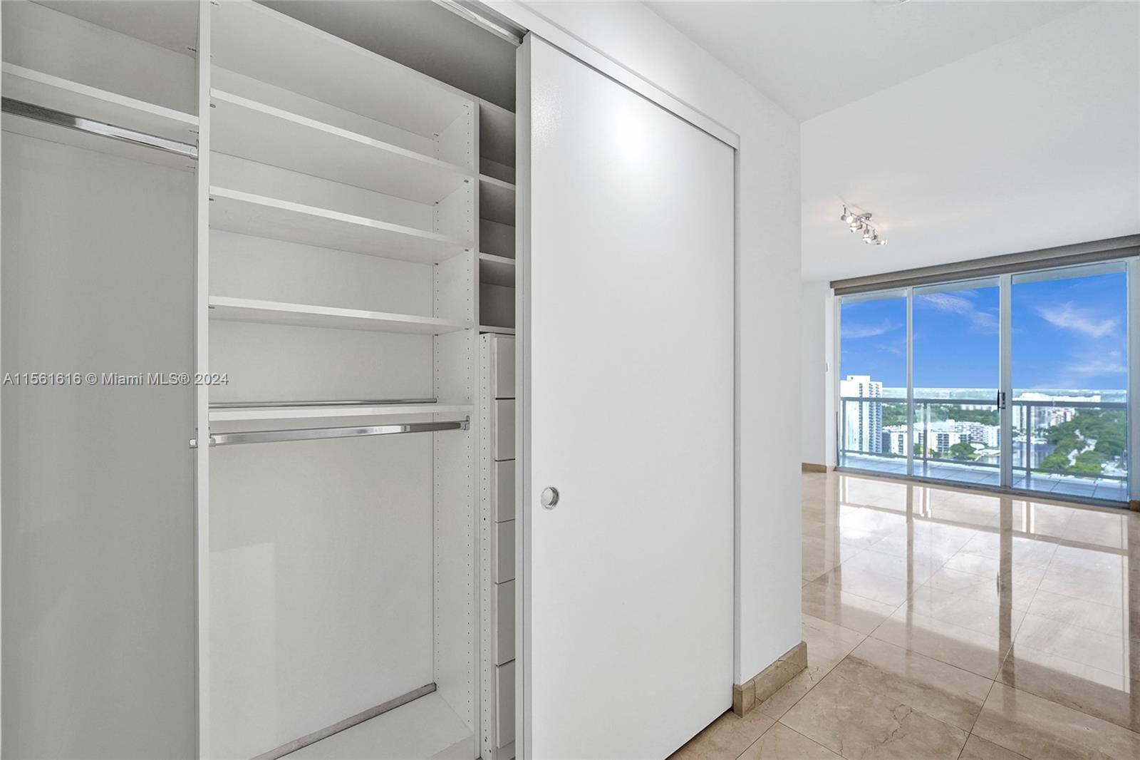 3802 NE 207th St #2404, Aventura FL 33180