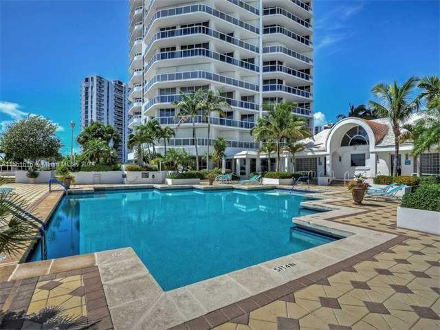 3802 NE 207th St #2404, Aventura FL 33180