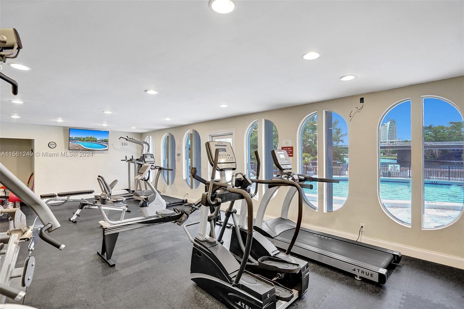 300 Diplomat Pkwy #402, Hallandale Beach, Florida image 38