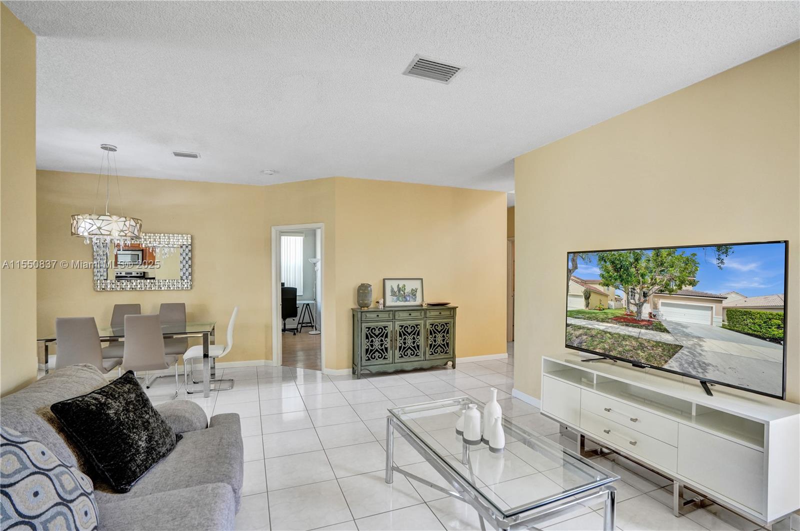 1031 Briar Ridge Rd, Weston, Florida image 7