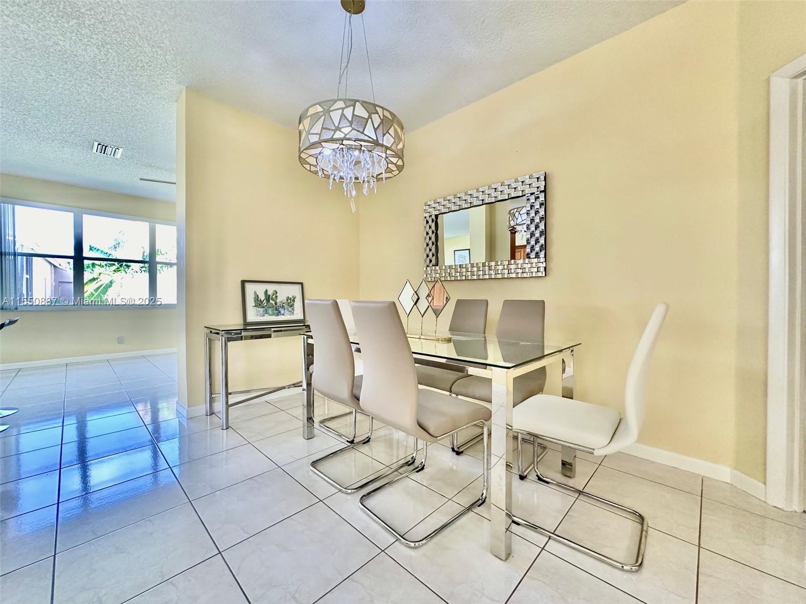 1031 Briar Ridge Rd, Weston, Florida image 9