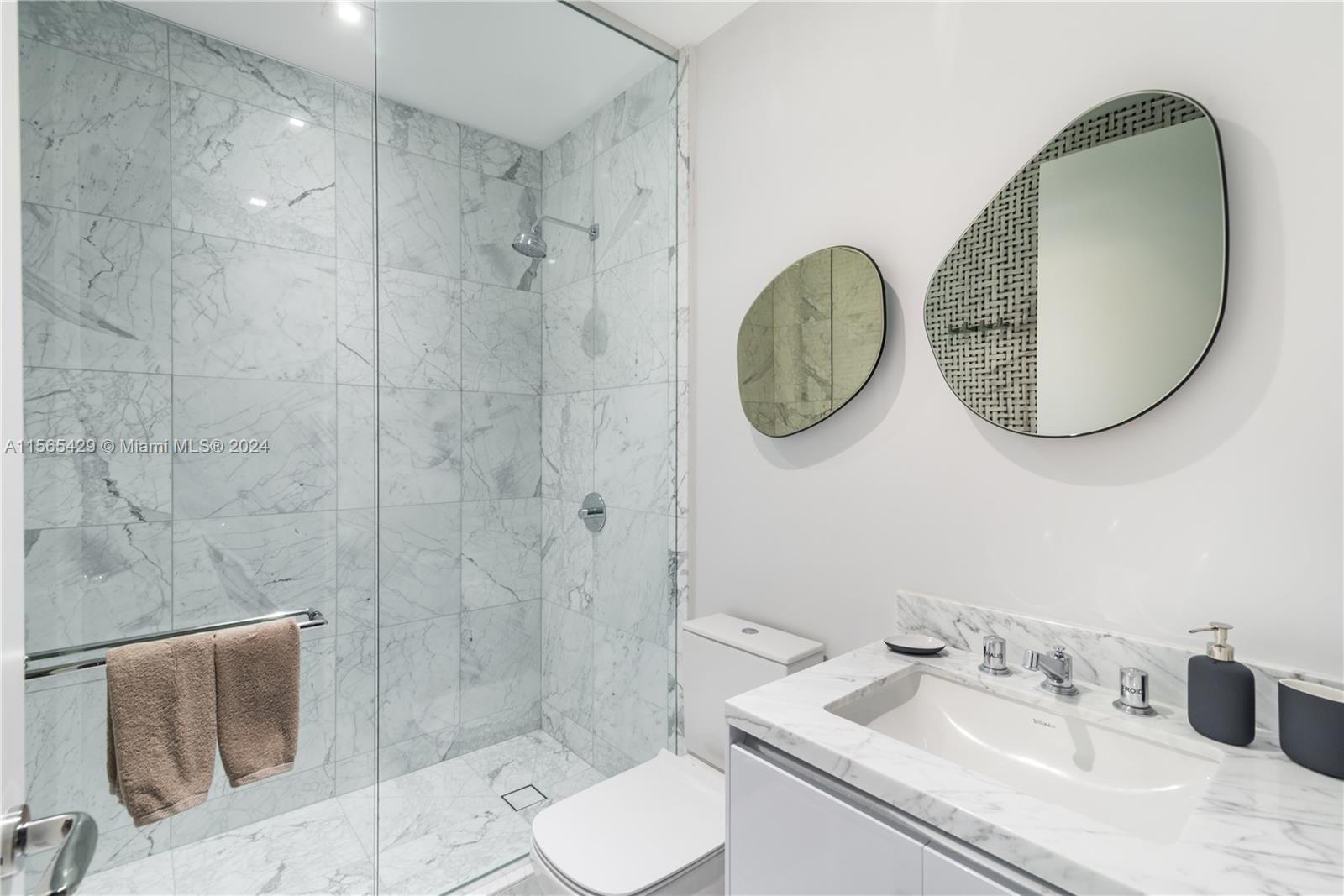 16901 Collins Ave #4603, Sunny Isles Beach FL 33160