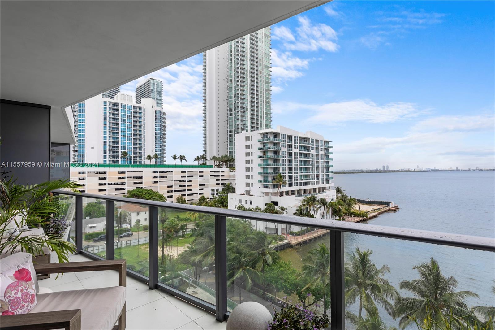 460 NE 28th St #605, Miami FL 33137