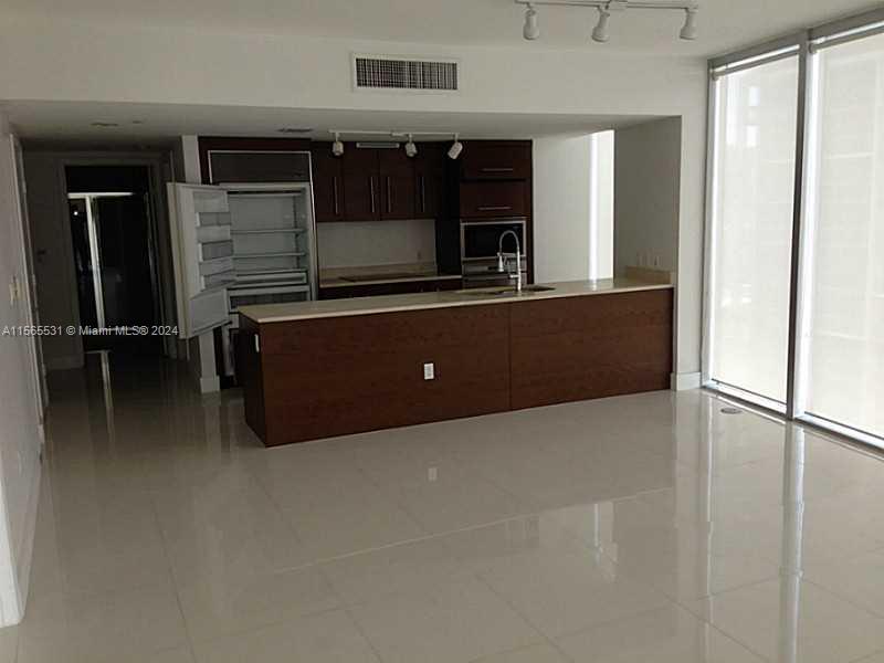 475 Brickell Av #2415, Miami, Florida image 4