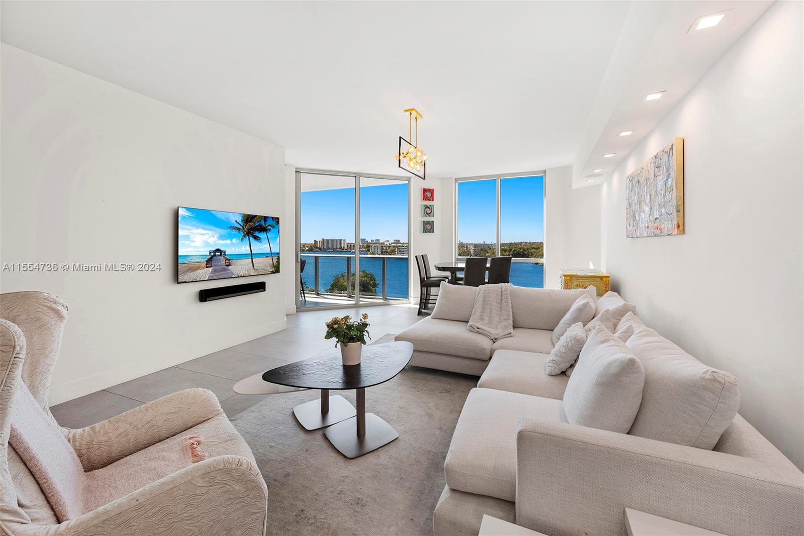 Apartamento en Venta en North Miami Beach, FL