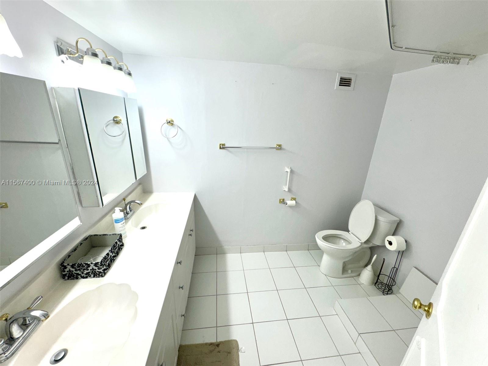1849 S Ocean Dr #1602, Hallandale Beach, Florida image 19