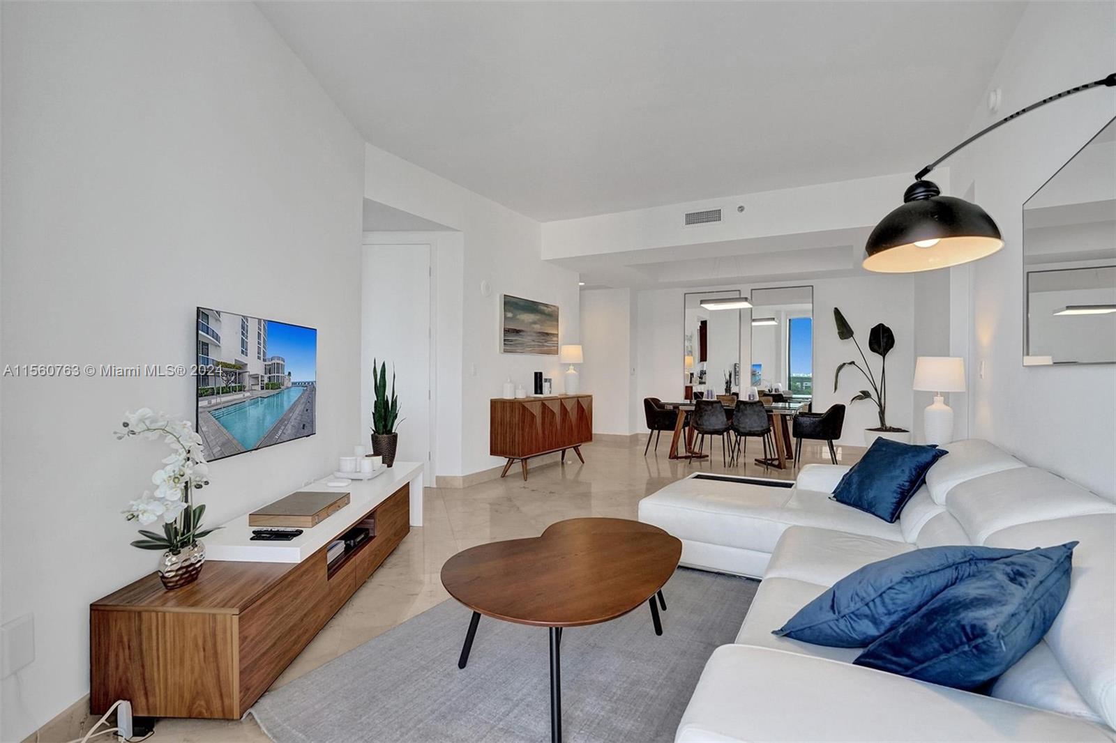 16001 Collins Ave #805, Sunny Isles Beach FL 33160