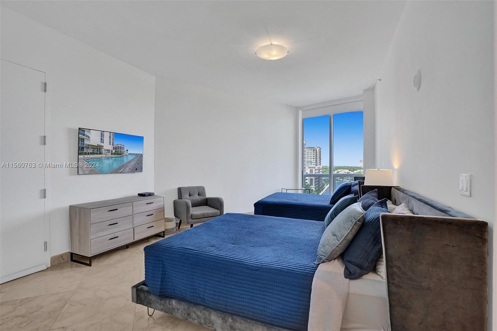 16001 Collins Ave #805, Sunny Isles Beach FL 33160