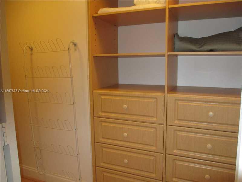 9559 COLLINS AV #S-11I, Surfside FL 33154